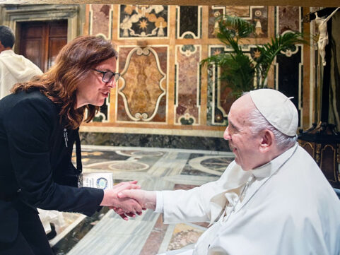 Rita George-Tvrtković meeting the Pope