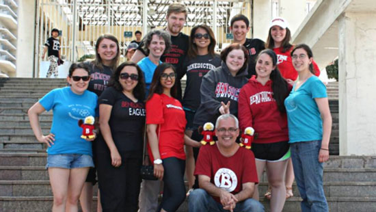 faculty lead study abroad, group of students on trip
