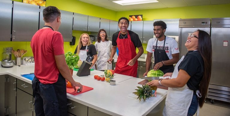 nutrition lab Mesa with students laughing